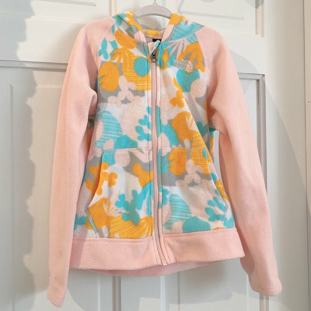 ❌sold ❌The North Face / Girl 6T / light fleece jacket